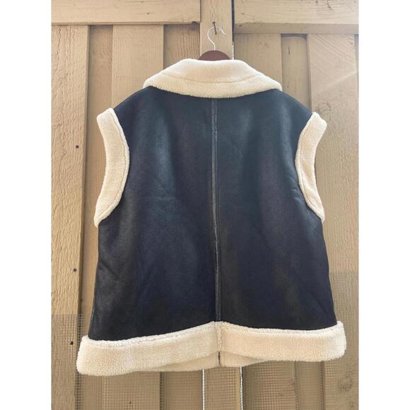 Böhme Faux Shearling Vest with Buckle Collar - XL - Picture 4 of 4